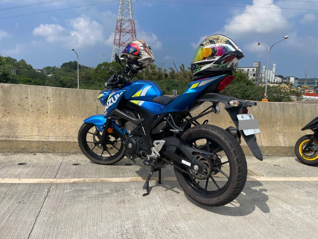 SUZUKI 跑車
