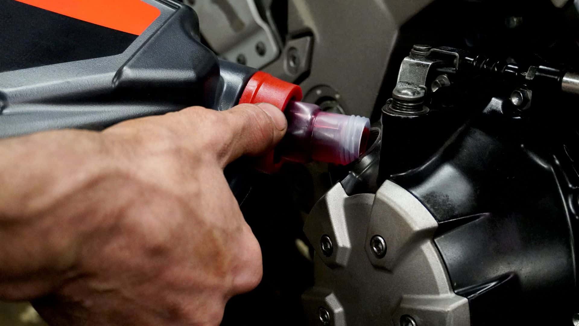 機車加機油