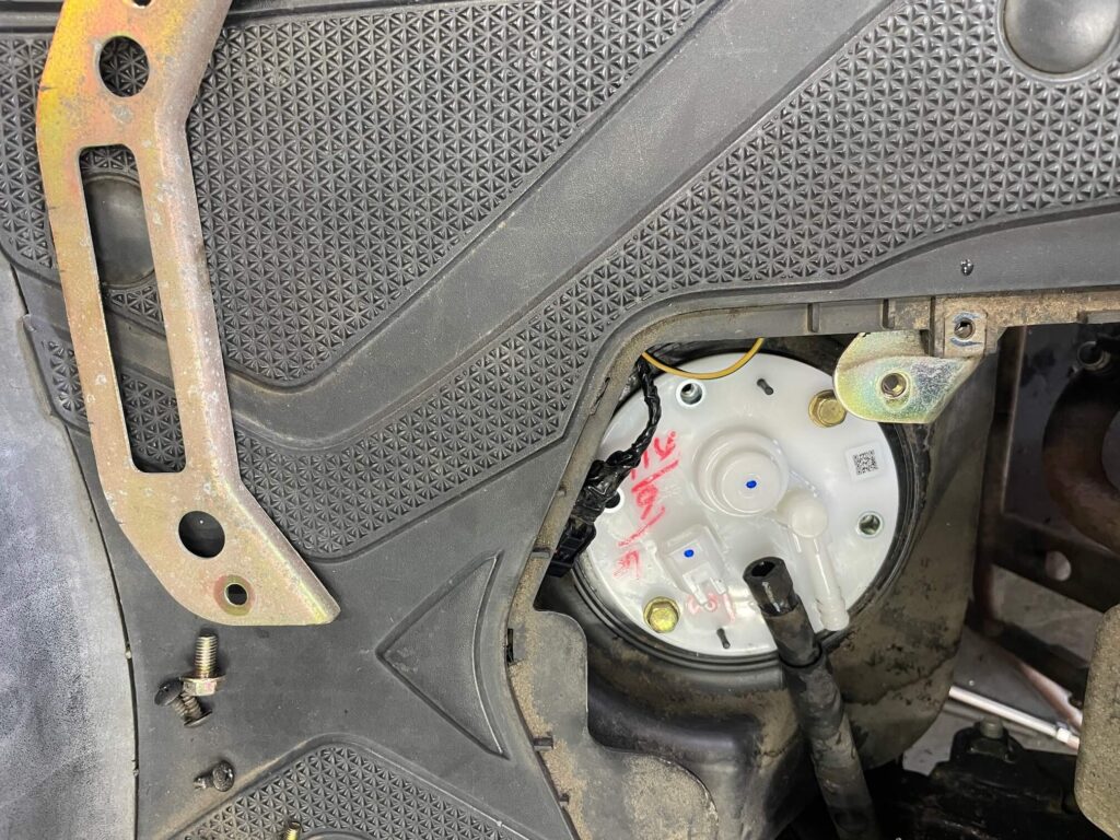 機車汽油幫浦】故障前兆、維修價錢、是什麼？技師教你聽聲辨位與預防- 重機狗