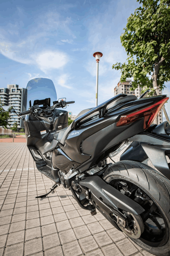 紅牌大羊推薦：YAMAHA TMAX560