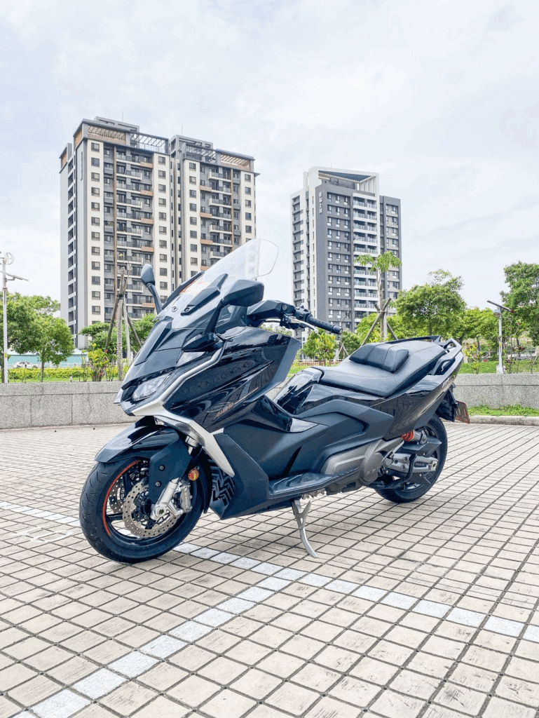 
紅牌大羊推薦：KYMCO AK550