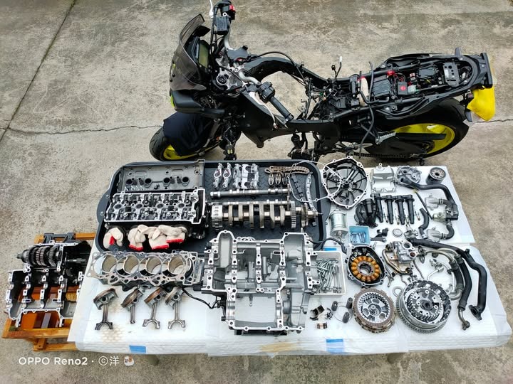 YAMAHA MT-10 　引擎大修拆解照片